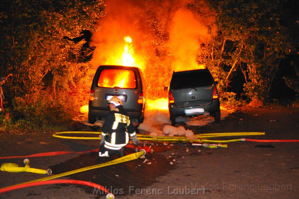 Wieder brennende Autos in Koeln Hoehenhaus P094.JPG